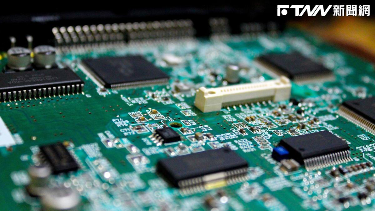 PCB帶頭殺出「這2檔」速噴亮燈漲停！南