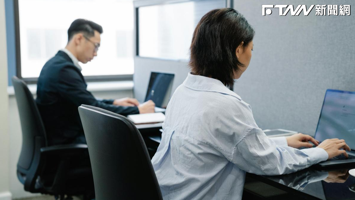 畢業即考上普考！他捧鐵飯碗卻因「2原因」